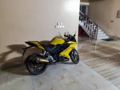 Yamaha R15 V3